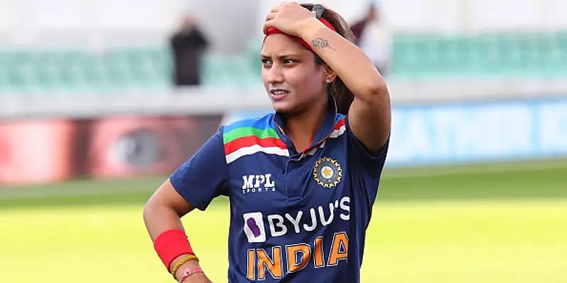 நகை, பணம், ATM கார்டு திருட்டு.. லண்டனில் இந்திய மகளிர் அணி வீராங்கனைக்கு நேர்ந்த கொடுமை!