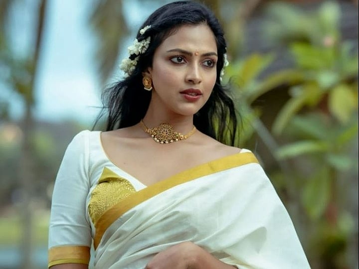 "'பொன்னியில் செல்வன்' படத்தில் நடிப்பதற்கான மனநிலை எனக்கு இல்லை.. அதனால் மறுத்தேன்.." - நடிகை அமலாபால் !