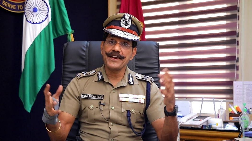 இனி பொய் செய்திகளை பரப்பினால் அவ்வளவுதான்- FB,Youtube-ஐ கண்காணிக்க குழு அமைத்து தமிழ்நாடு DGP உத்தரவு!