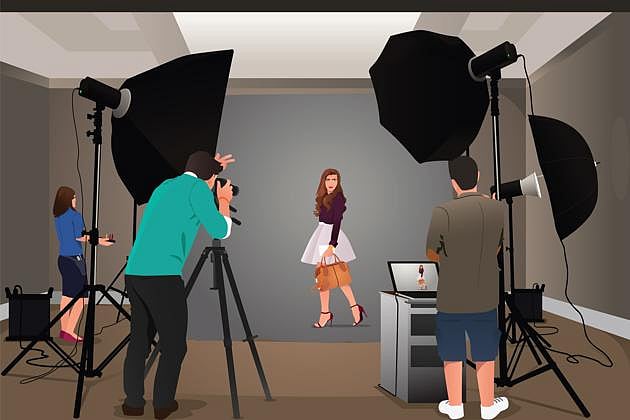 மாடலிங் செய்யும் பெண்களே உஷார்.! - கவர்ச்சி புகைப்படத்தை வைத்து மிரட்டி வந்த திருச்சி இளைஞர் கைது !