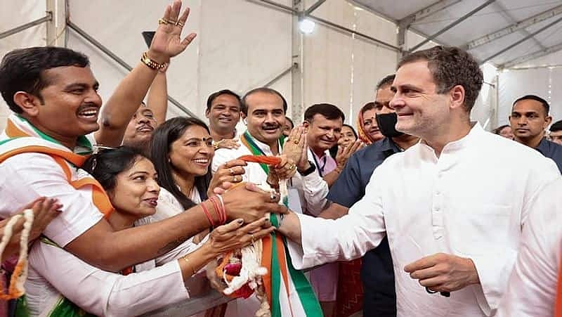 "காங்கிரஸ் வென்றால் ரூ.500-க்கு சிலிண்டர்.. இலவசக் கல்வி.." -ராகுல் காந்தி அளித்த வாக்குறுதிகள் என்னென்ன?