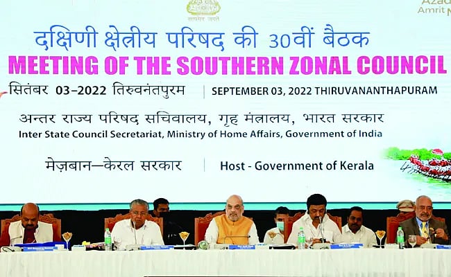 தென் மாநில கவுன்சில் கூட்டத்தை இந்தியாவுக்கான கூட்டமாக மாற்றியுள்ளார் முதல்வர்.. - முரசொலி புகழாரம் !