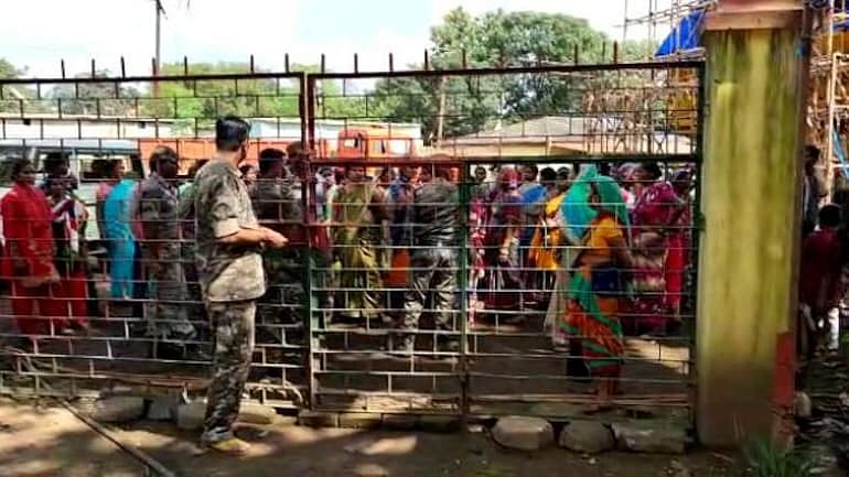 வகுப்பறையில் பூட்டி கடுமையாக தாக்கப்பட்ட பள்ளி சிறுவர்கள்.. DANCE ஆடவில்லை என்பதால் ஆசிரியர் வெறிச்செயல்!