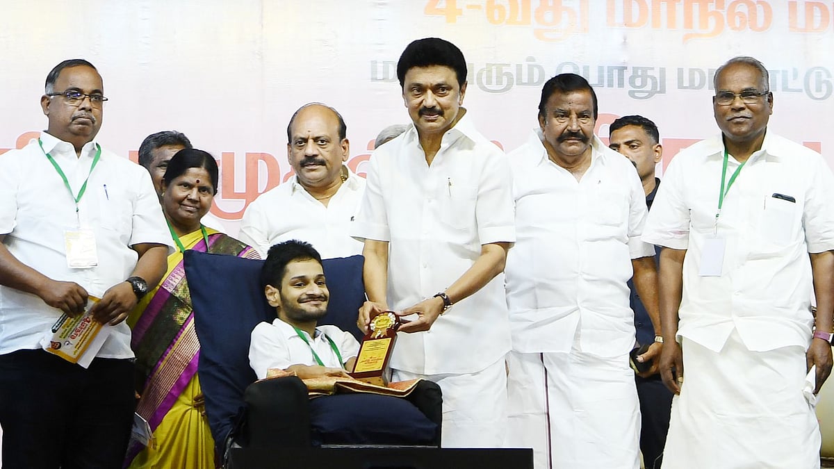 'உங்களை கண்ணும் கருத்துமாக   பார்த்துக் கொள்வேன்’.. மாற்றுத்திறனாளிகளுக்கு நம்பிக்கை கொடுத்த முதலமைச்சர்!