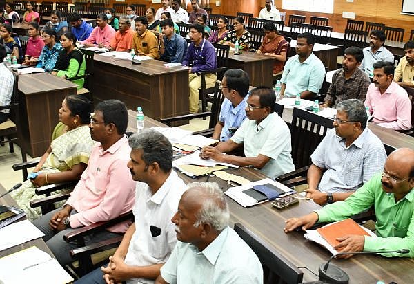 "படித்த இளைஞர்களுக்கு உலகத்தர திறன்களை வழங்குவோம்.." - தகவல் தொழில்நுட்பத்துறை அமைச்சர் மனோ தங்கராஜ் !