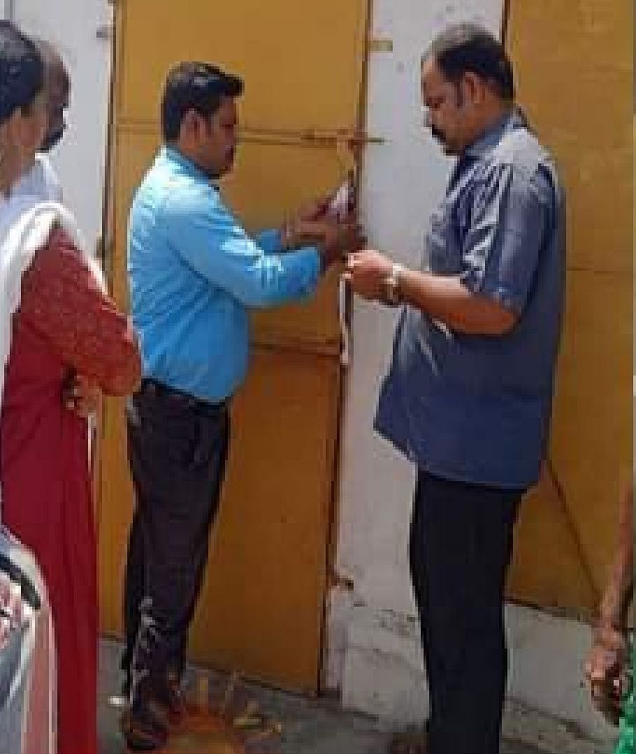 பட்டியலின சிறார்களுக்கு தின்பண்டம் வழங்க மறுத்த பெட்டிக்கடை உரிமையாளர்.. கைது செய்து அதிரடி நடவடிக்கை !