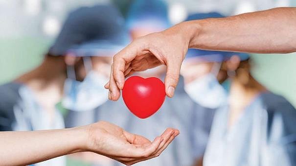 இறந்தும் 8 பேரை வாழ வைத்த இளைஞர்.. விழுப்புரத்தில் நடந்த நெகிழ்ச்சி சம்பவம்!