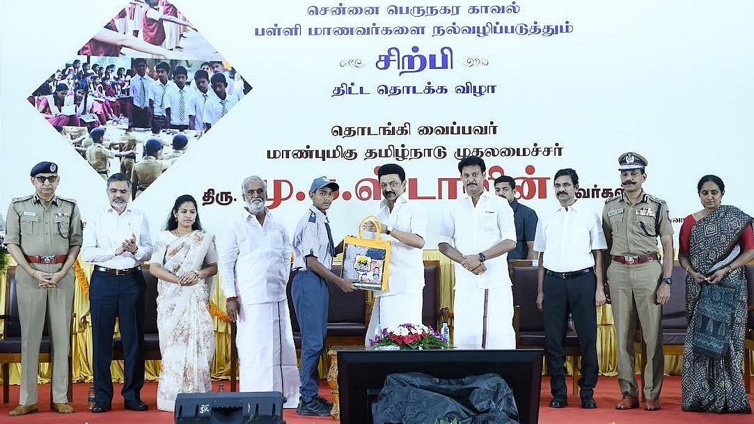“சிற்பி திட்டத்தின் நோக்கம் இதுதான்” : மாணவர்களுக்கு தெளிவாக எடுத்துச் சொன்ன முதலமைச்சர் மு.க.ஸ்டாலின் !