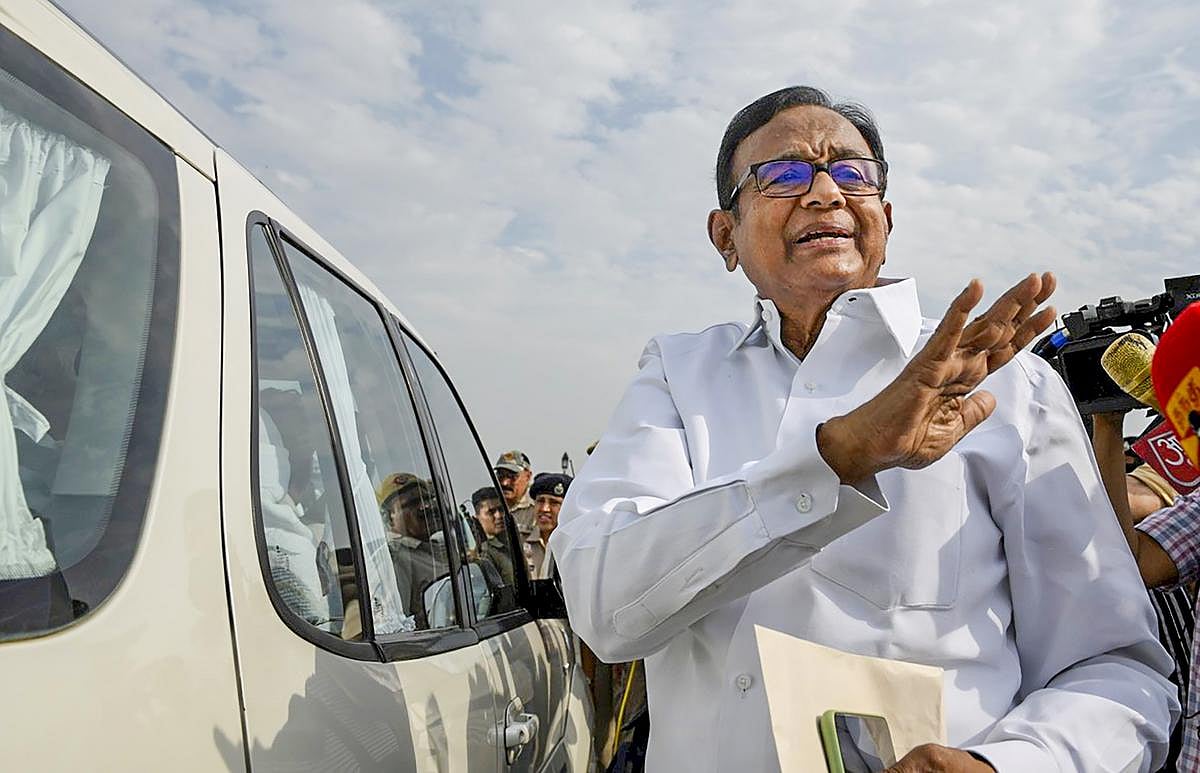 'இவர்களை போய் பாருங்க.. இந்திய ரூபாய் மதிப்பை காப்பாற்ற ஒரே வழி இதான்': மோடிக்கு ப.சிதம்பரம் அறிவுரை!