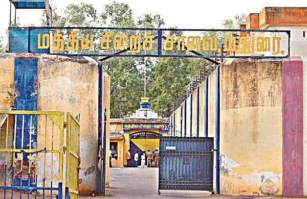 மதுரை : பரோலில் சென்ற கொலை குற்றவாளி தலைமறைவு.. 25 ஆண்டுகளுக்கு பிறகு சிக்கிய சுவாரஸ்ய சம்பவம் !