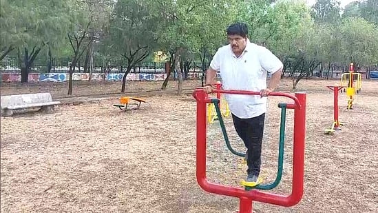 ஒன்றிய அமைச்சர் விட்ட சவால்.. 32 கிலோ எடை குறைத்த பாஜக MP.. "2,300 கோடி கொடுத்தாராம்.. அவரே சொன்ன தகவல்!"