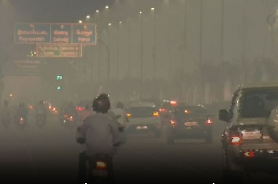 தீபஒளி பட்டாசின் எதிரொலி: சென்னையில் மோசமான காற்று மாசு.. -மாசு கட்டுப்பாட்டு வாரியம் அதிர்ச்சி தகவல் !