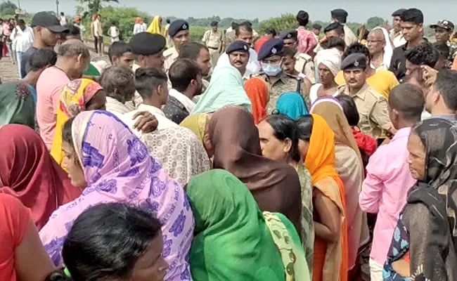 பீகார் : பிட்பேப்பரை LOVE LETTER என நினைத்து சிறுவன் அடித்துக் கொலை.. மாணவியின் அண்ணன் வெறிச்செயல் !