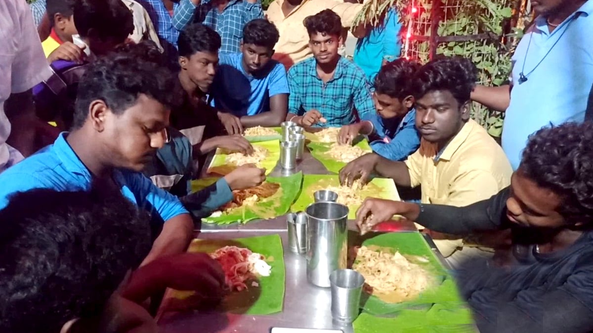 "பரோட்டா சூரி போய்., பரோட்டா சூர்யா.." -திரைப்படம் பாணியில் பரோட்டா சாப்பிடும் போட்டி: அரியலூரில் கலக்கல்