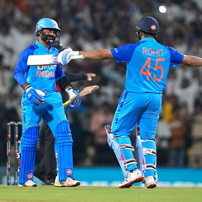 "பண்ட் குறித்த இறந்து போன கருத்தை மீண்டும் கூறிய சுரேஷ் ரெய்னா" - இதை எல்லாம் இன்னுமா நம்புறீங்க Mr.IPL ?