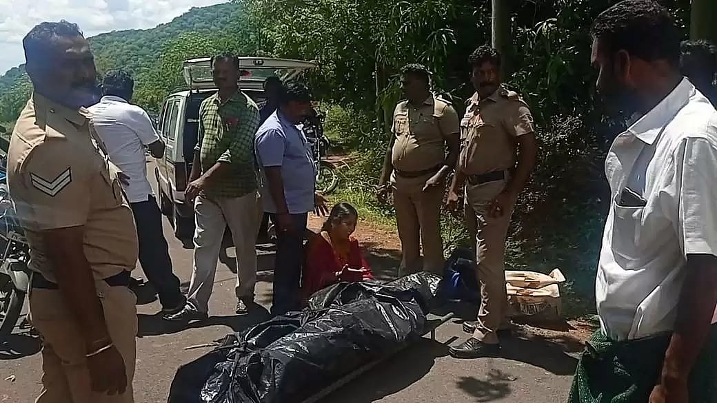 தேனி : ஆற்றில் குளிக்க சென்ற புதுமண தம்பதியினர்.. கணவரை காப்பாற்ற முயன்ற மனைவிக்கும் நேர்ந்த சோகம் !