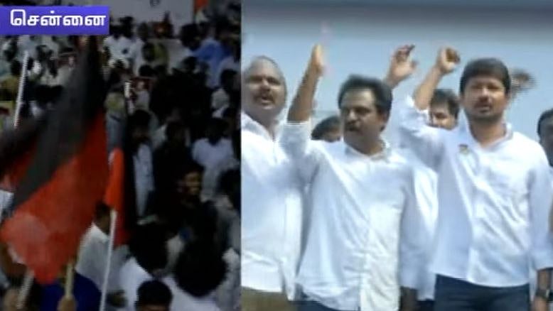 இந்தி திணிப்பை எதிர்த்து கிளர்ந்தெழுந்த தமிழ்நாடு.. உதயநிதி ஸ்டாலின் MLA தலைமையில் மாபெரும் ஆர்ப்பாட்டம்!