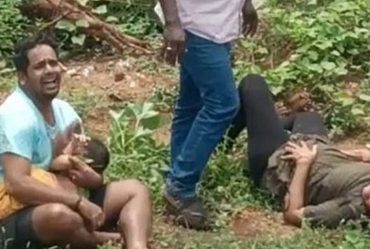 ஆசை ஆசையாக சொந்த ஊருக்குச் செல்லும் போது நடந்த விபத்து - கார் கவிழ்ந்து 2 வயது குழந்தை பரிதாப பலி!