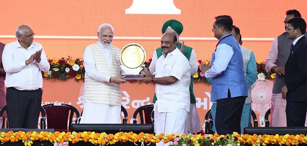 அனைவருக்கும் வீடு திட்டம்.. சிறப்பாக செயல்பட்ட தமிழ்நாட்டிற்கு 3ஆம் இடம் !