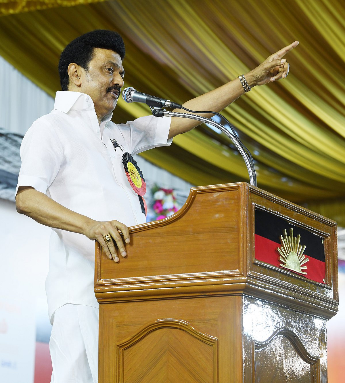 முதல்வர் நாற்காலியில் அமர்ந்திருக்கும் போது 2வது முறை தலைவராக பொறுப்பேற்ற மு.க.ஸ்டாலின்: முரசொலி வாழ்த்து