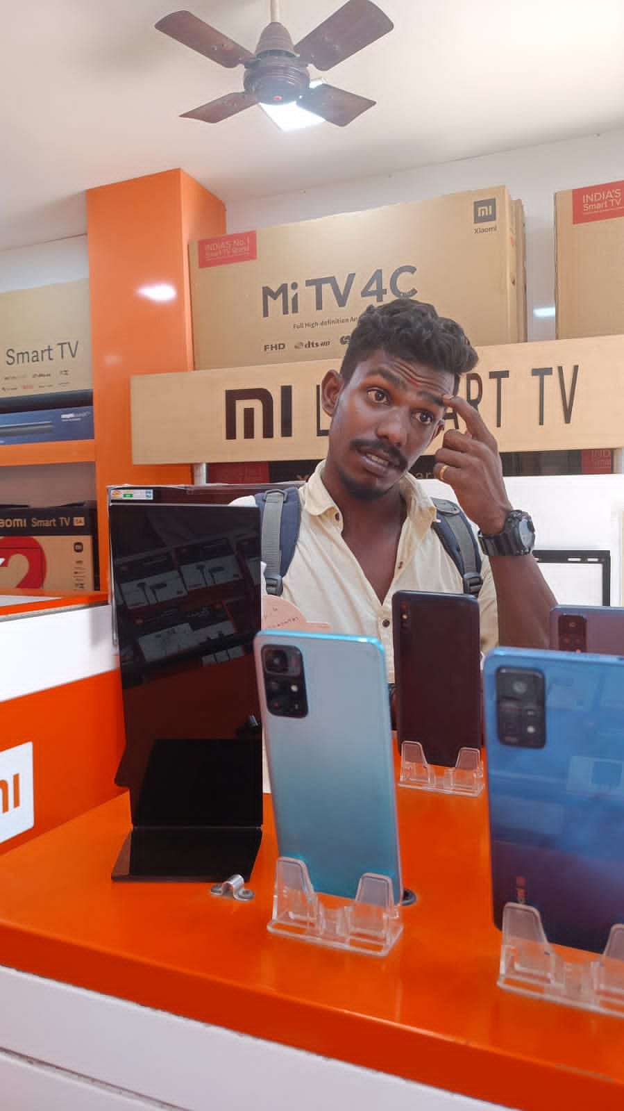 பணம் அனுப்பிட்டேன்..எங்க வரல: போலி App-யை பயன்படுத்தி விலை உயர்ந்த செல்போன் வாங்கும்போது சிக்கிய வாலிபர்!