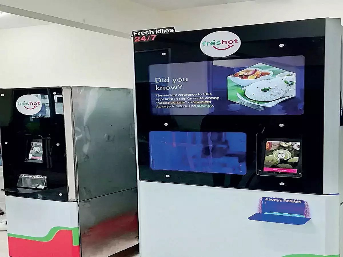 இனி நள்ளிரவிலும் இட்லி கிடைக்கும்.. பெங்களுருவில் இட்லி ATM மெஷின் அறிமுகம் ! சிறப்பம்சங்கள் என்ன?