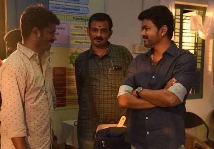 விஜய், ரஜினி பட பிரபல கலை இயக்குநர் சந்தானம் திடீர் மறைவு.. திரையுலகினர் சோகம் ! 