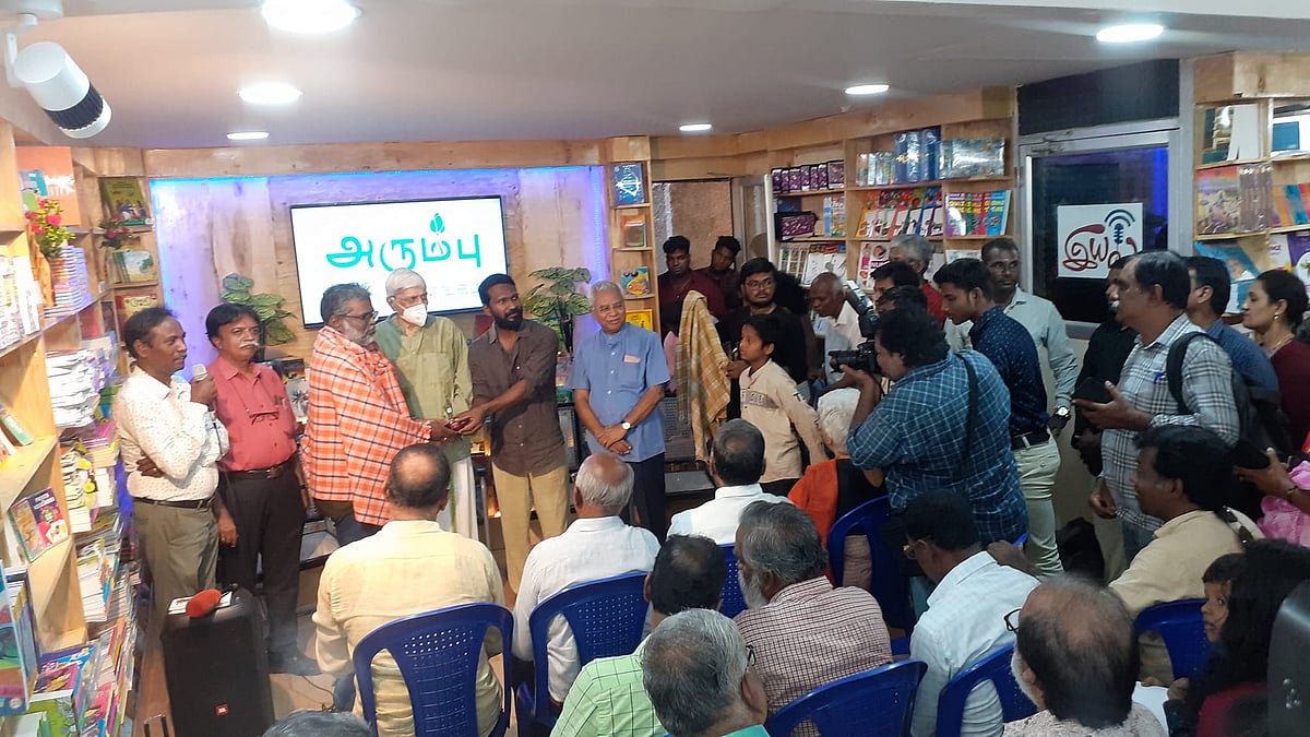 "குழந்தைகளுக்கான படங்கள் : இயக்குநர்களுக்கு பக்குவம் இல்லை.." -  இயக்குநர் வெற்றிமாறன் பேட்டி !