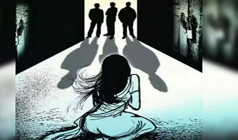 இளம்பெண்ணை கட்டிப்போட்டு கூட்டு பாலியல் வன்கொடுமை:4 பேர் கொண்ட கும்பல் வெறி செயல் -சத்தீஸ்கரில் அதிர்ச்சி