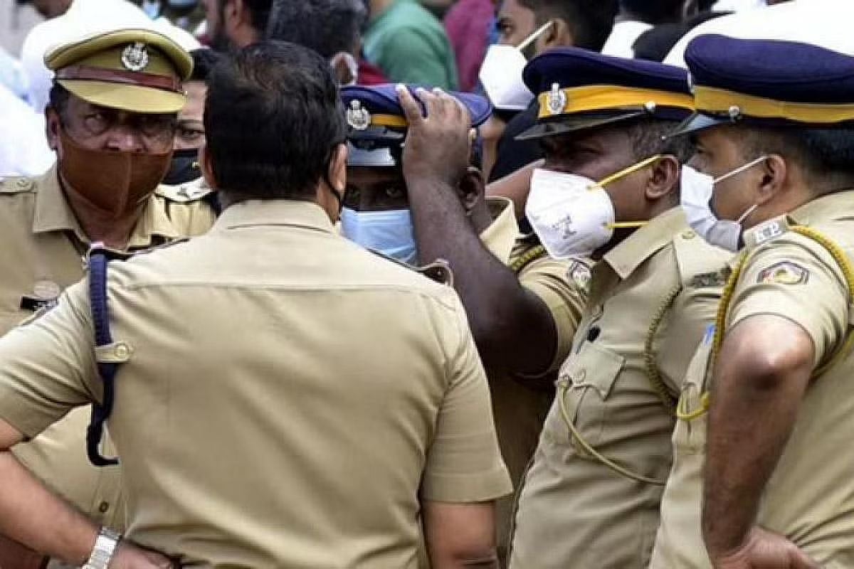 4 ஆண்டுகளாக துன்புறுத்தல்.. மாமியாரை கொடூரமாக தாக்கி பார்வையை பறித்த மருமகள்.. கேரளாவில் அதிர்ச்சி !