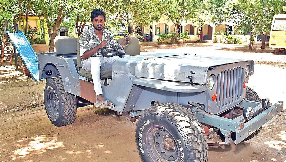 40 ரூபாக்கு 200 கிமீ தூரம் செல்லும் புது வகை ஜீப்.. ஆனந்த் மஹிந்திராவே பாராட்டிய தமிழக இளைஞர் ! 