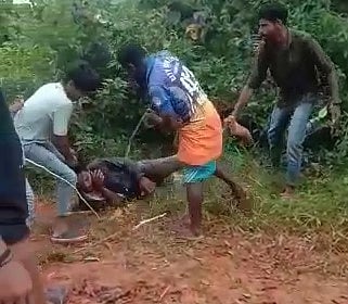 கம்பளி விற்பதுபோல் கைவரிசை.. பெண்ணிடம் செயின் பறித்துவிட்டு தப்பியபோது விபத்தில் சிக்கிய கொள்ளையர்கள்!