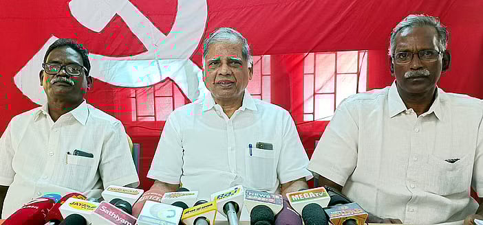 “காந்தியை கொலை செய்ததே கோட்சே கும்பல்தான்.. RSS பேரணிக்கு அனுமதி மறுத்தது சரிதான்” : CPIM தலைவர் தாக்கு!