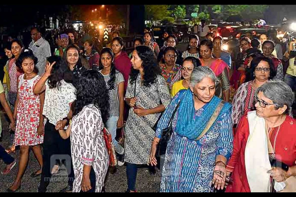 இரவு பெண்களுக்கும் பாதுகாப்பானதுதான்.. இரவு குறித்த பெண்களின் அச்சத்தை போக்க Girls Night Out நிகழ்ச்சி !