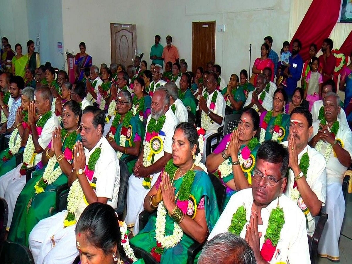 கள்ளக்குறிச்சி: 108 பேருக்கு ஒரே நேரத்தில் திருமணம்.. முன்னாள் மாணவர்கள் சந்திப்பு கூட்டத்தில் நெகிழ்ச்சி