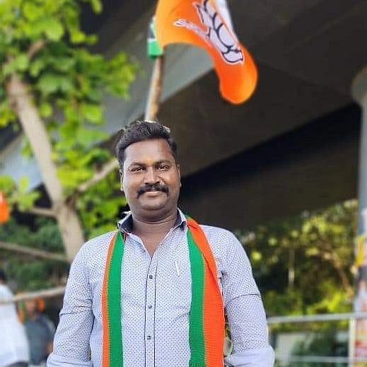 பெண் காவலரிடம் பணம் கேட்டு கொலை மிரட்டல்.. பா.ஜ.க இளைஞரணி நிர்வாகி கைது : போலிஸ் அதிரடி நடவடிக்கை!