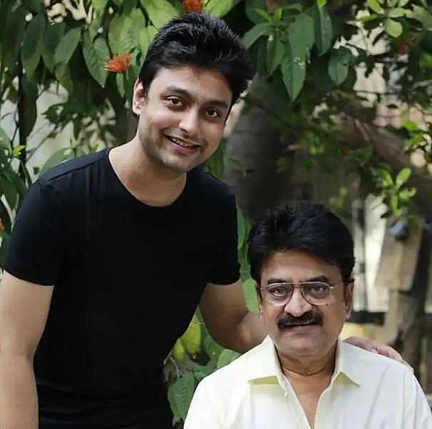 திருப்பூர் சப் கலெக்டர் ஆன காமெடி நடிகரின் மகன்.. வாழ்த்து மழையில் நனைய வைக்கும் ரசிகர்கள்..