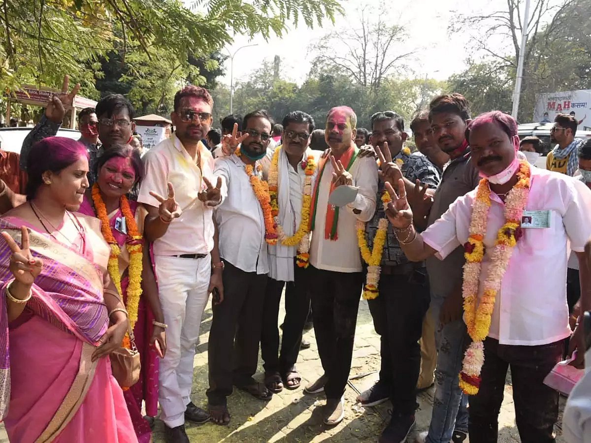 RSS அமைப்பின் தலைமை அமைந்துள்ள நாக்பூரில் வெற்றிக் கொடியேற்றிய காங்கிரஸ்.. பா.ஜ.க படுதோல்வி ! 