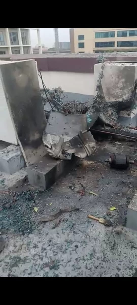 பழுதுபார்க்கும்போது நடந்த விபரீதம்... AC கம்ப்ரசர் வெடித்ததில் ஏசி மெக்கானிக் 2 பேர் பரிதாப பலி!