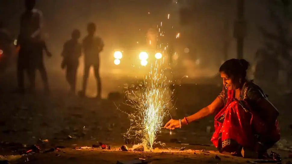 “பசுமை பட்டாசுகளை மட்டுமே வெடிக்க வேண்டும்” : தீபாவளி கொண்டாடுவதற்கு பொதுமக்கள் கடைப்பிடிக்க வேண்டியவை!