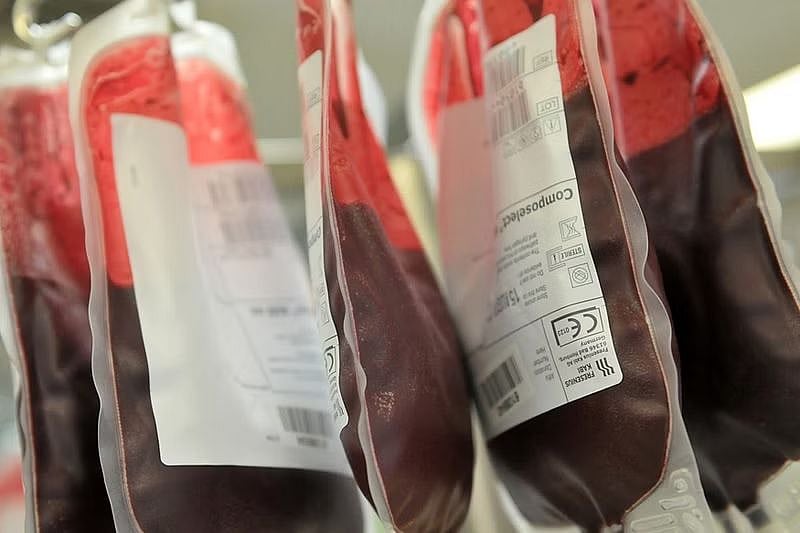 Plasma-வுக்கு பதில் சாத்துக்குடி ஜூஸ்.. நோயாளி உயிரிழப்பு- மருத்துவமனையை இடிக்க நோட்டீஸ்: பரபரப்பான உ.பி!