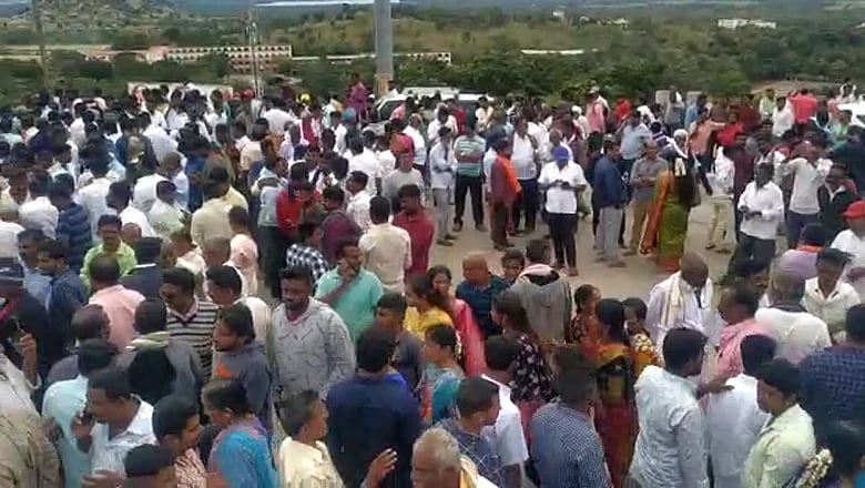 250 பெண்களை வரன் பார்க்க திரண்ட சுமார் 14 ஆயிரம் இளைஞர்கள்.. என்னடா இது 90ஸ் கிட்ஸ்களுக்கு வந்த சோதனை !