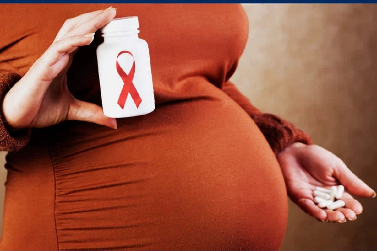 உ.பி : HIV நோய் பாதித்த கர்ப்பிணி பெண்ணை தொட மறுத்த அரசு மருத்துவர்கள்.. குழந்தை இறந்த அவலம் !