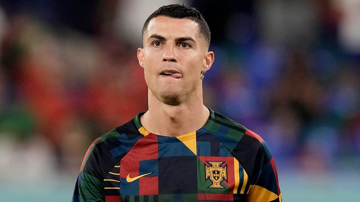 ரூ.1,839 கோடி தாரோம் எங்க நாட்டுக்கு வந்து ஆடுங்க - ரொனால்டோவுக்கு சவூதி அரேபிய கிளப் அதிரடி Offer !