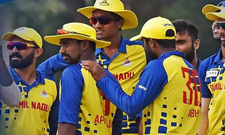 50 ஓவர்களில் 506 ரன்கள்.. 277 ரன் குவித்த முன்னாள் CSK வீரர்.. விஜய் ஹசாரே தொடரில் தமிழ்நாடு உலக சாதனை !