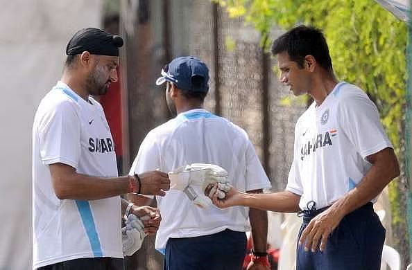 "ரோஹித் இல்லை, இந்திய அணியில் இருந்து இவர் விலகினால் எல்லாம் சரியாகும்" - ஹர்பஜன் சிங் அதிரடி கருத்து !