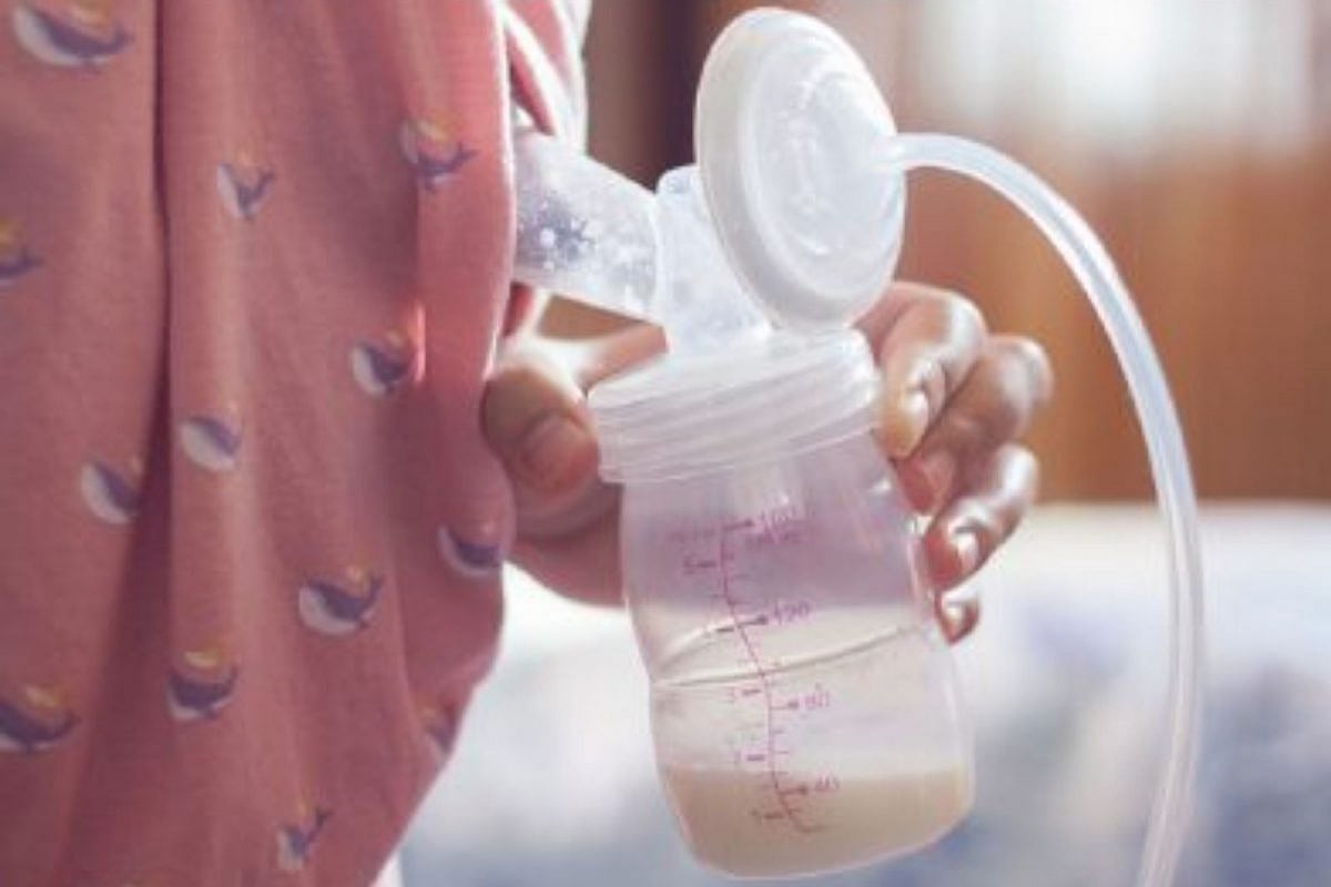 55,000 மி.லி தாய்ப்பால் தானம் செய்த கோவை பெண்.. பயனடைந்த 1,500 குழந்தைகள்.. குவியும் பாராட்டு !