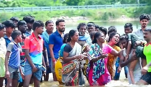 குளத்தில் மூழ்கி சிறுமி, இளம் பெண் பலி!
தாய் இறந்த 8 வது நாளே மகள் உயிரிழந்த சோகம்!