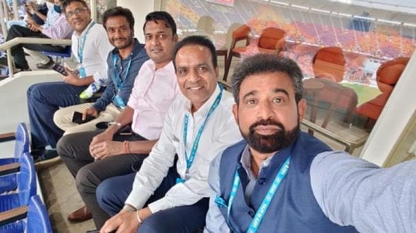 டி20 உலகக்கோப்பை தோல்வி எதிரொலி.. இந்திய அணியின் தேர்வுக்குழுவை கூண்டோடு கலைத்து BCCI அதிரடி !