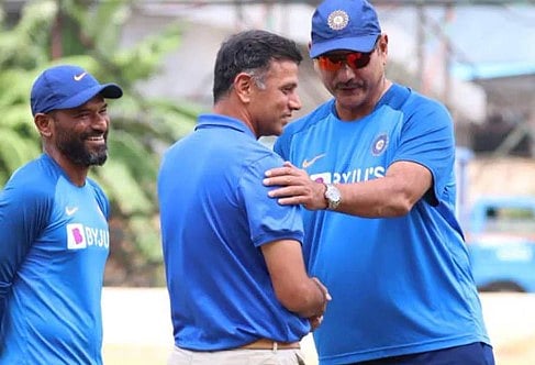 "படுதோல்விக்கு பிறகும் உங்களுக்கு ஓய்வு தேவைதானா?"..  ராகுல் ட்ராவிடை தாக்கிய முன்னாள் பயிற்சியாளர்!